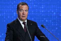 Подробнее о статье Дмитрий Медведев рассказал о своей работе дворником